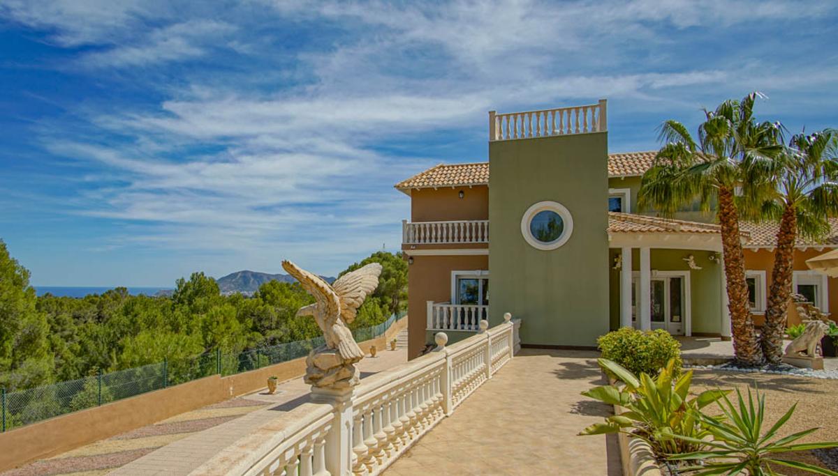Villa en La Nucia, Alicante, España 8 dormitorios, 900 m2 No. 99310