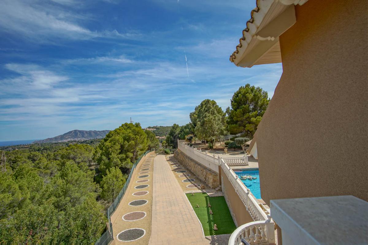 Villa en La Nucia, Alicante, España 8 dormitorios, 900 m2 No. 99310