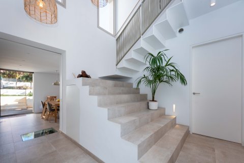 Продажа виллы в Кальвиа, Майорка, Испания 4 спальни, 322м2 №117588 - фото 7