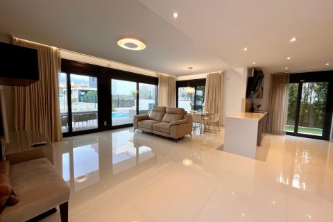 Villa pārdošanā Alicante, Spānijā 4 istabas, 222 m2 Nr. 115922 - attēls 17