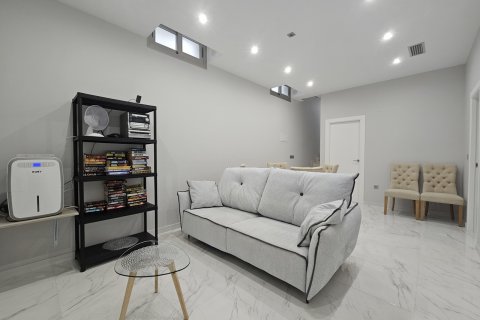 Villa for sale Alicante, Spain 4 bedrooms, 166 sq.m. No. 115926 - photo 23