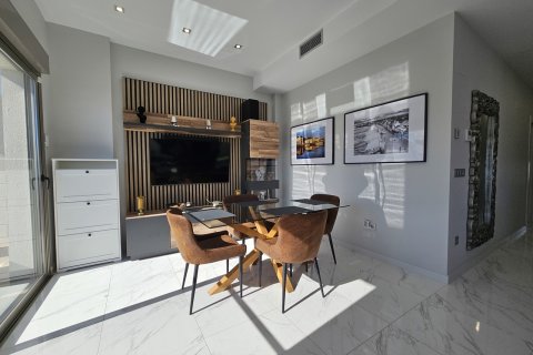 Villa for sale Alicante, Spain 4 bedrooms, 166 sq.m. No. 115926 - photo 6