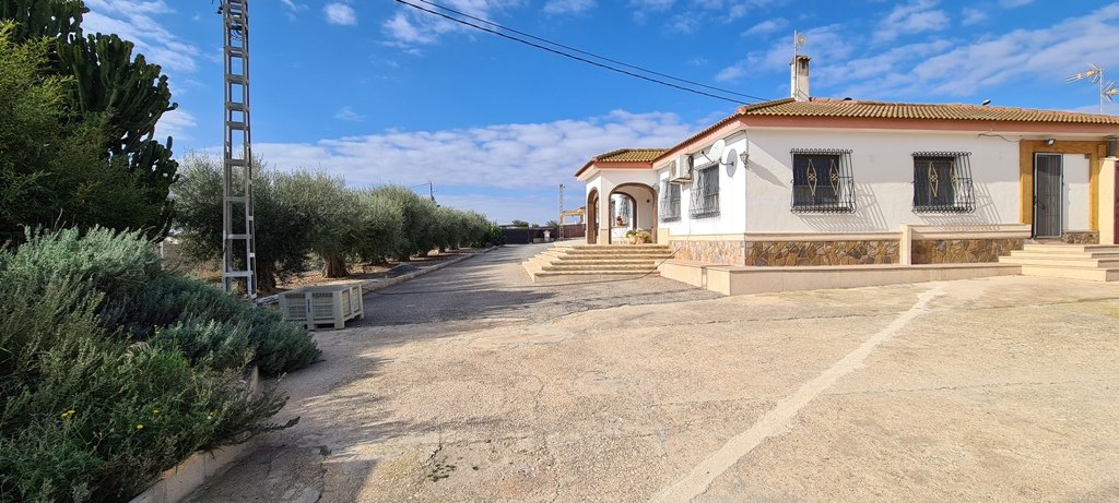Willa w Orihuela, Alicante, Hiszpania 3 sypialnie, 330 mkw. nr 115337