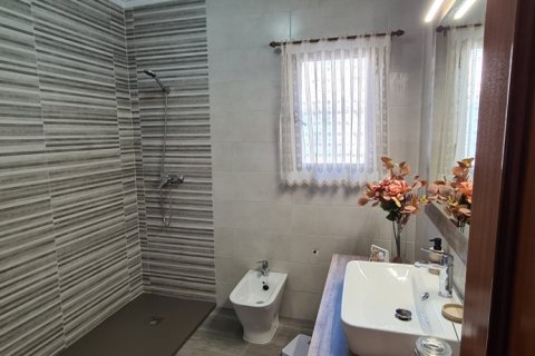Villa in vendita Alicante, Spagna 3 camere da letto, 330 mq. N° 115337 - foto 15