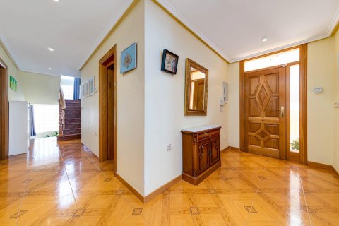 Villa for sale San Javier, Murcia, Spain 4 bedrooms, 371 sq.m. No. 115297 - photo 8