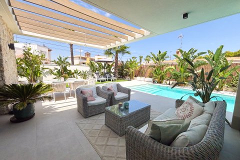 Villa in vendita a Cabo Roig, Alicante, Spagna 3 camere da letto, 130 mq. N° 115297 - foto 7