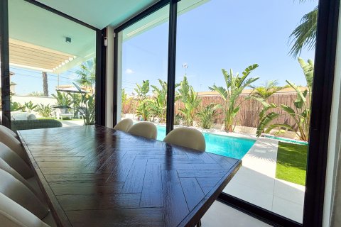 Villa in vendita a Cabo Roig, Alicante, Spagna 3 camere da letto, 130 mq. N° 115297 - foto 23