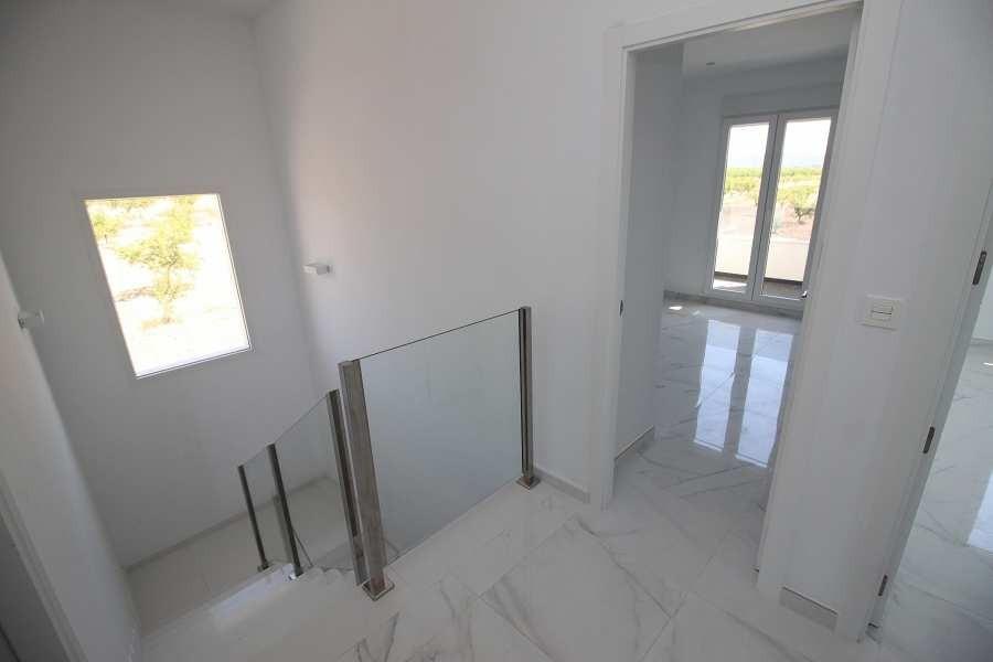 Huvila Pinoso, Alicante, Espanja 4 makuuhuonetta, 245 m2 No. 95007