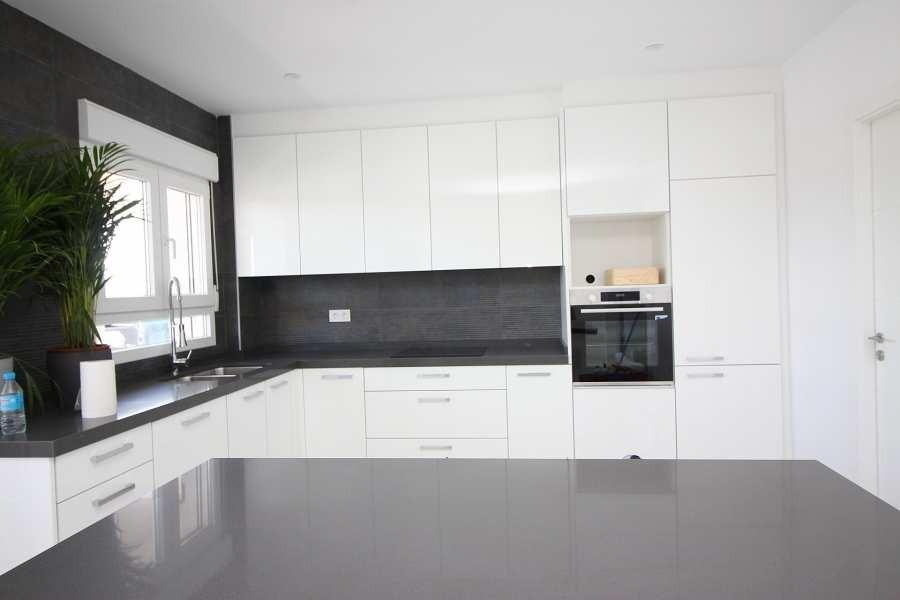 Huvila Pinoso, Alicante, Espanja 4 makuuhuonetta, 245 m2 No. 95007