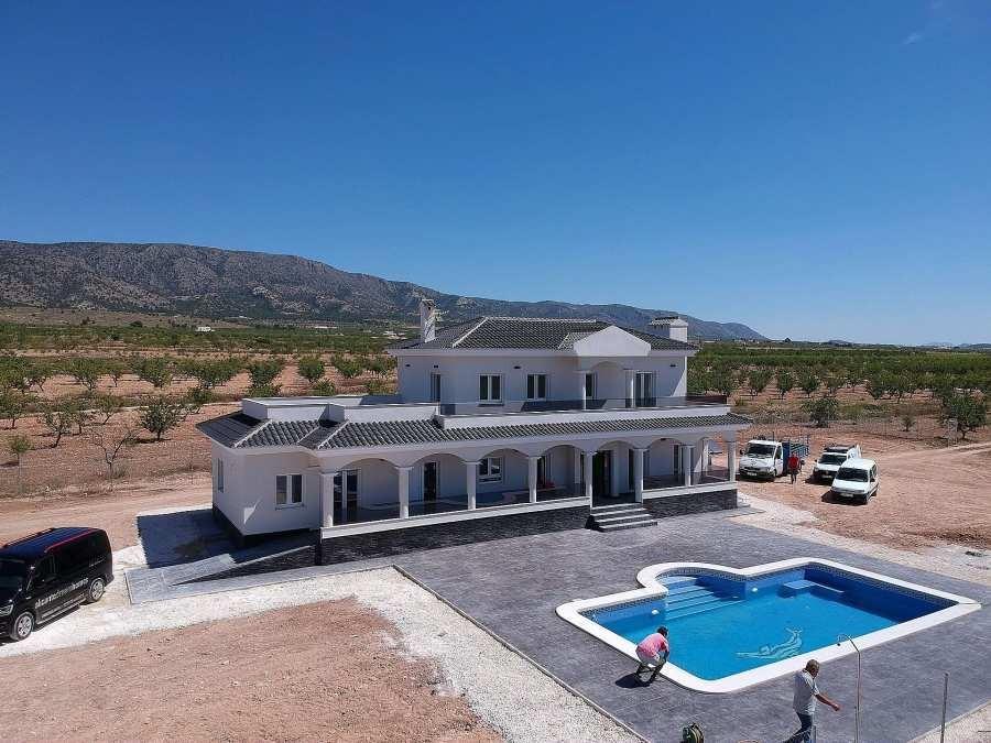 Huvila Pinoso, Alicante, Espanja 4 makuuhuonetta, 245 m2 No. 95007