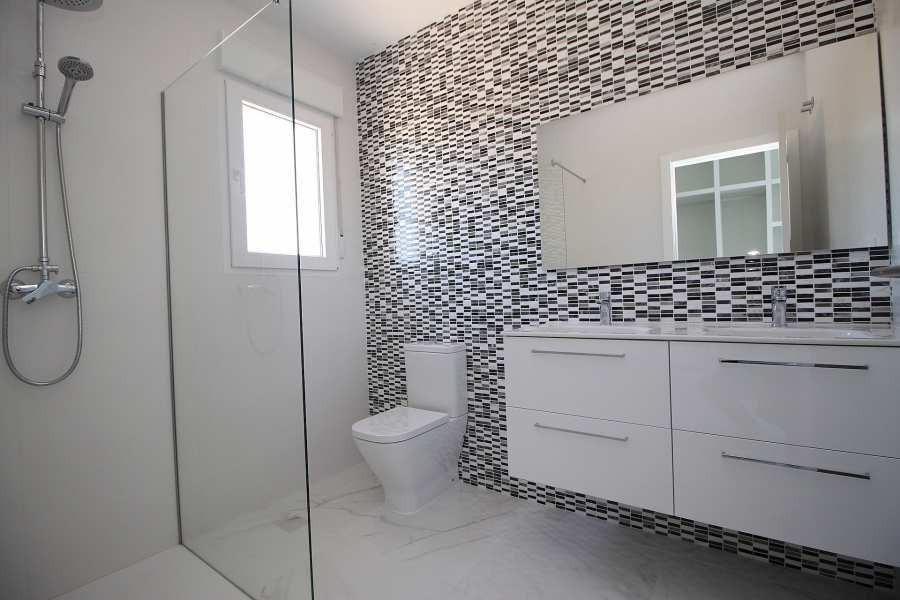 Huvila Pinoso, Alicante, Espanja 4 makuuhuonetta, 245 m2 No. 95007