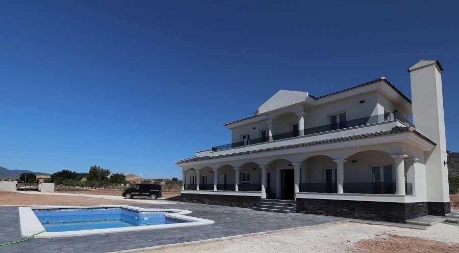Huvila Pinoso, Alicante, Espanja 4 makuuhuonetta, 245 m2 No. 95007