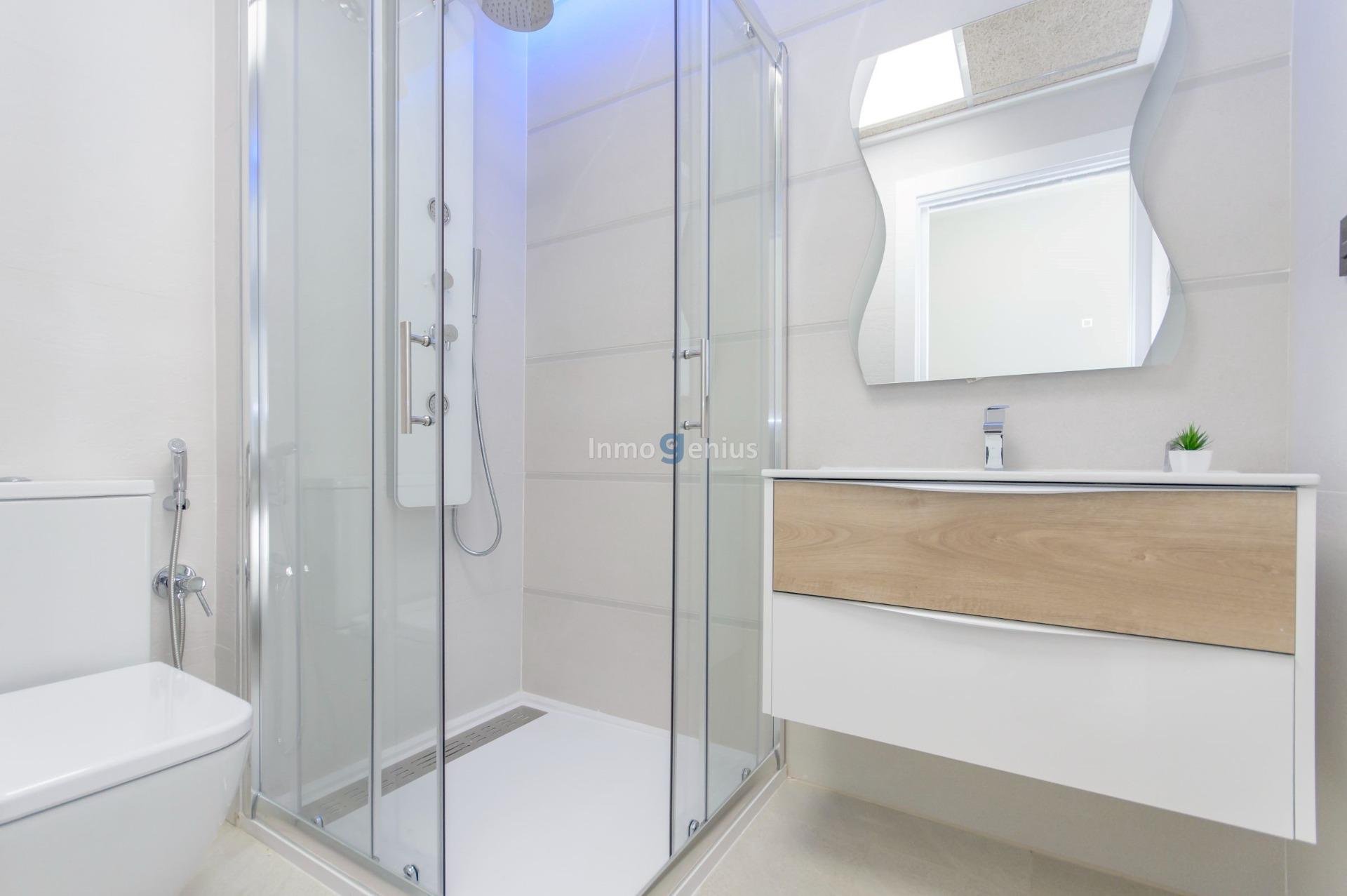 Apartment à Los Balcones, Alicante, Espagne 2 chambres, 63 m2 No. 81545