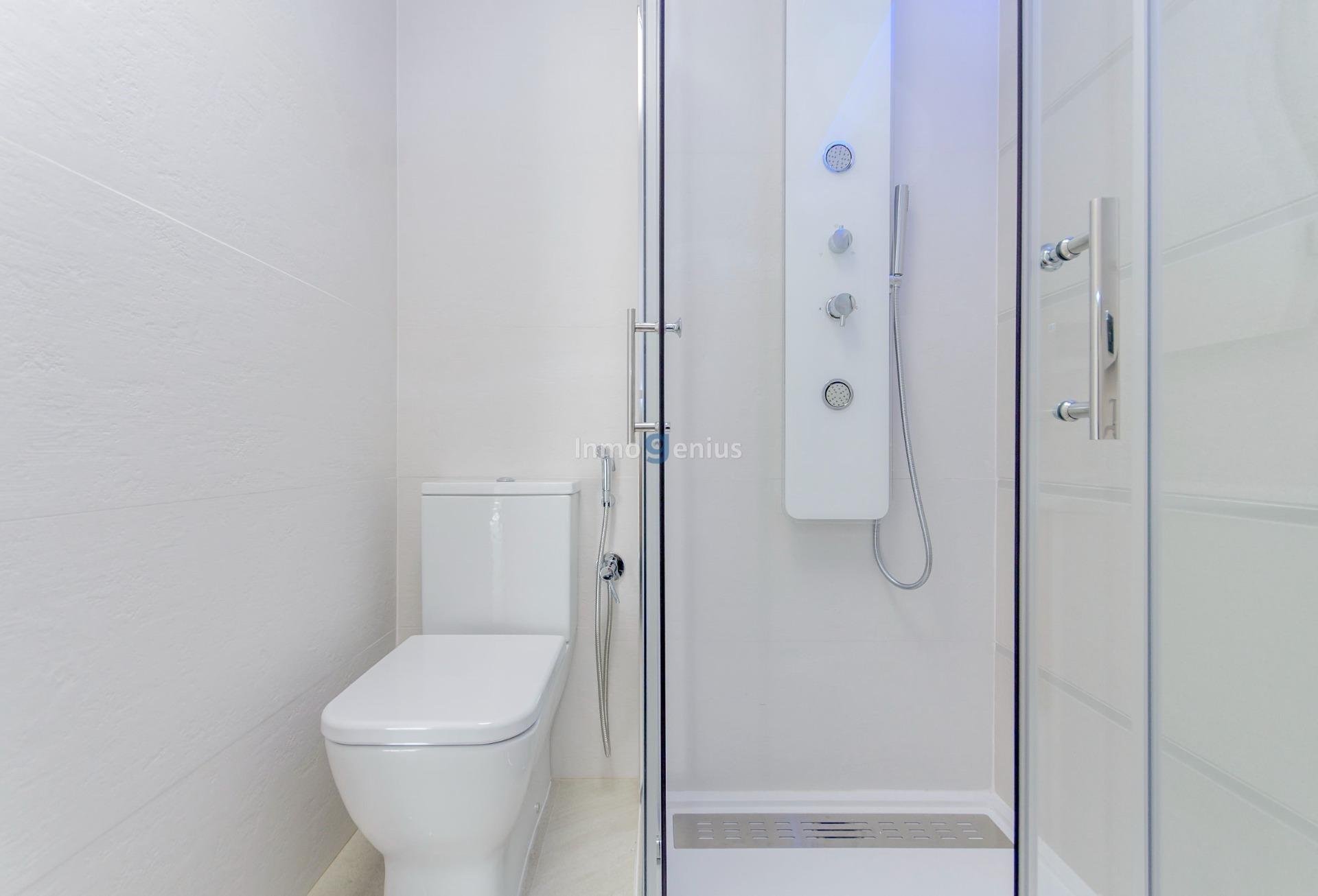 Apartment à Los Balcones, Alicante, Espagne 2 chambres, 63 m2 No. 81545