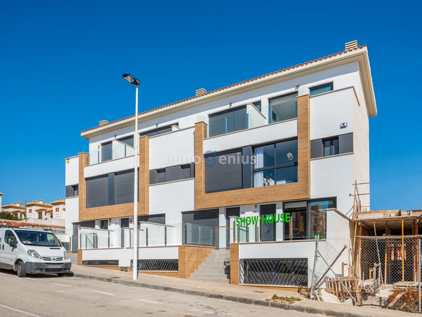 Bungalow i Guardamar del Segura, Alicante, Spanien 3 sovrum, 156 kvm. Nr. 81542