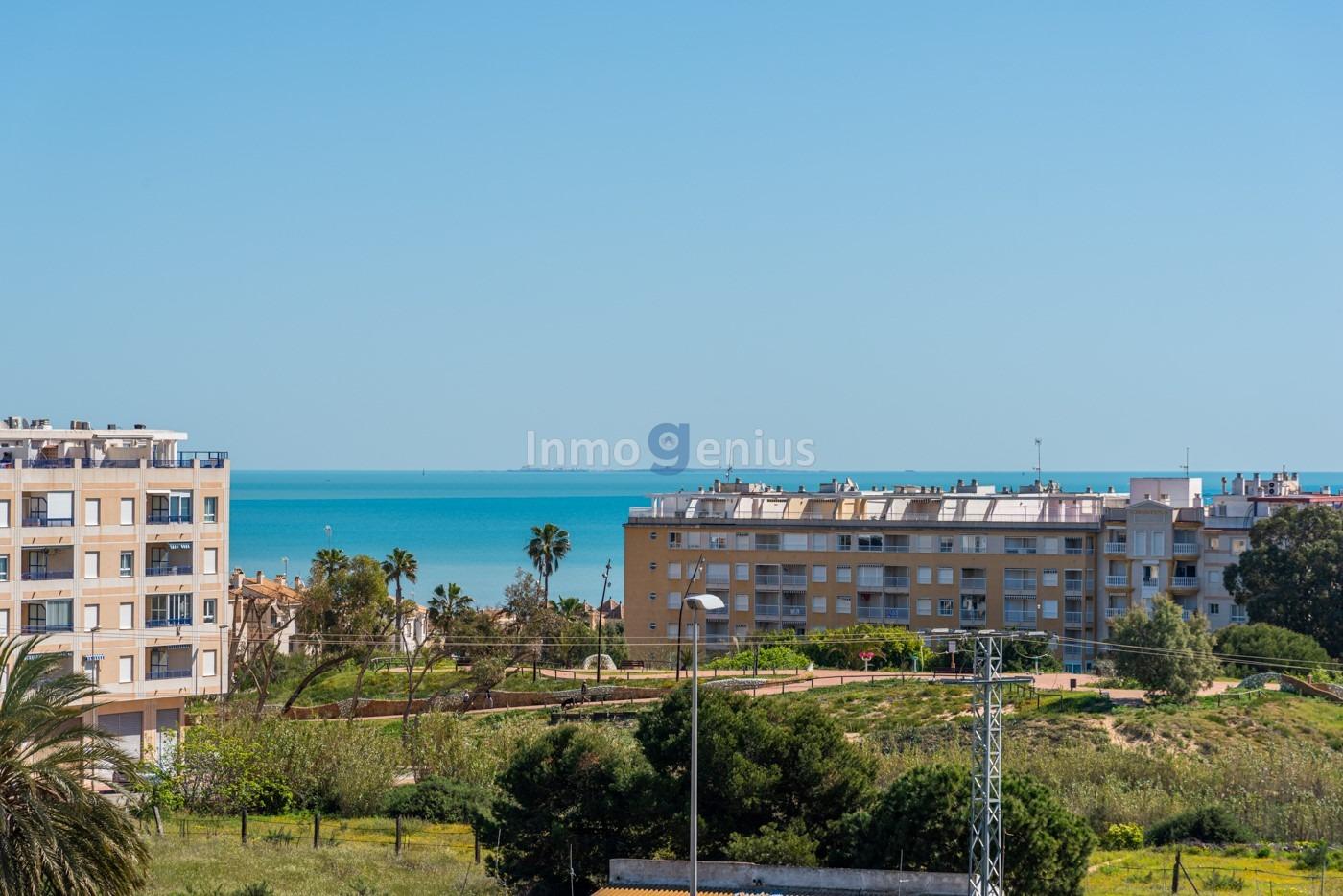 Bungalow i Guardamar del Segura, Alicante, Spanien 3 sovrum, 156 kvm. Nr. 81542