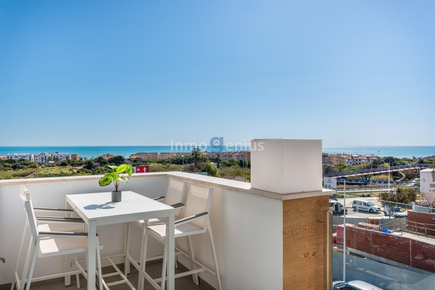 Bungalow i Guardamar del Segura, Alicante, Spanien 3 sovrum, 156 kvm. Nr. 81542