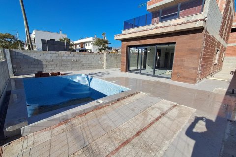 Villa for sale Pilar de la Horadada, Alicante, Spain 3 bedrooms, 136 sq.m. No. 113578 - photo 12