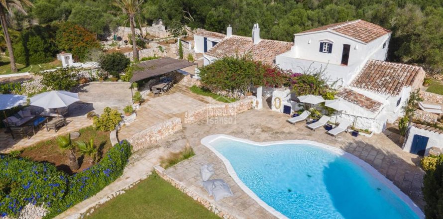 Dom w Sant Lluis, Menorca, Hiszpania 5 sypialni, 335 mkw. nr 113581