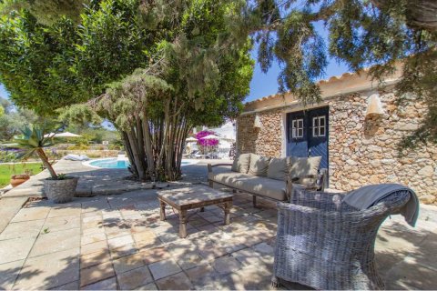 House for sale Sant Lluis, Menorca, Spain 4 bedrooms, 335 sq.m. No. 113581 - photo 12