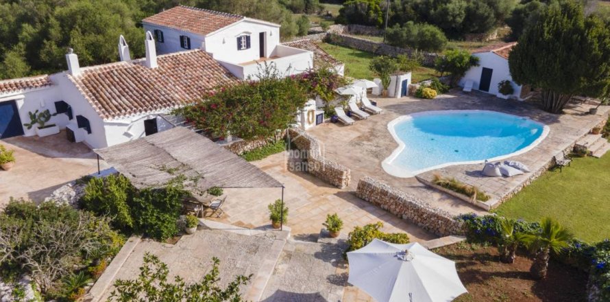 House Sant Lluis, Menorca, Spain 4 bedrooms, 335 sq.m. No. 113581