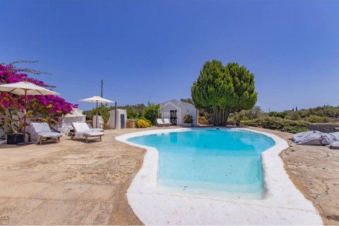 House for sale Sant Lluis, Menorca, Spain 4 bedrooms, 335 sq.m. No. 113581 - photo 5