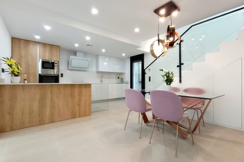 Villa à vendre à Benijofar, Alicante, Espagne, 3 chambres, 138 m2 No. 113575 - photo 8