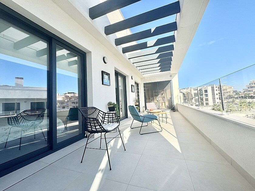 Kattohuoneisto Villamartin, Alicante, Espanja 3 makuuhuonetta, 80 m2 No. 111204