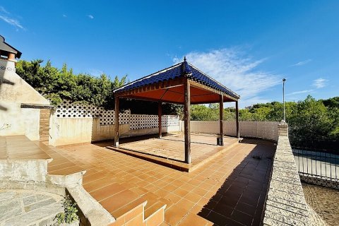 Huvila myytävänä Dehesa De Campoamor, Alicante, Espanja, 10 makuuhuonetta, 800 m2 No. 111200 - kuva 11