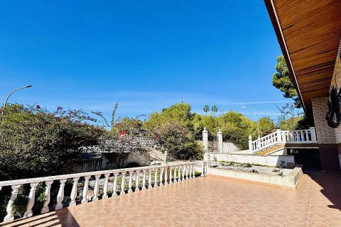 Huvila myytävänä Dehesa De Campoamor, Alicante, Espanja, 10 makuuhuonetta, 800 m2 No. 111200 - kuva 10