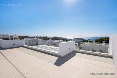Продажа квартиры Эстепона, Малага, Испания 3 спальни, 147.15м2 №104848 - фото 1