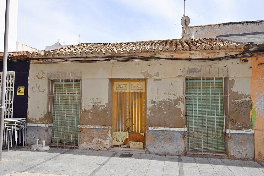 Land plot in Torrevieja, Alicante, Spain 3 bedrooms, 230 sq.m. No. 103540
