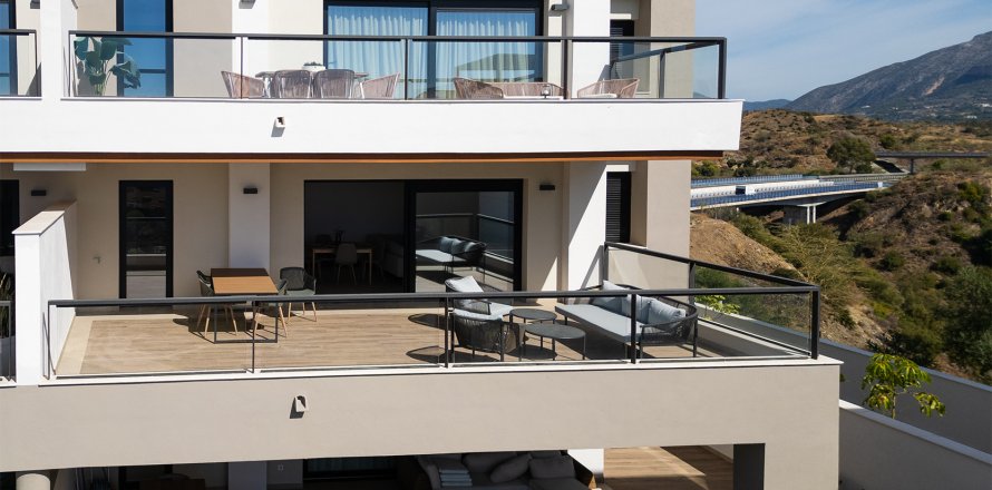 Apartment Nueva Andalucia, Malaga, Spain 3 bedrooms, 115 sq.m. No. 102189