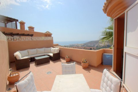 Penthouse for sale Manilva, Malaga, Spain 3 bedrooms, 150 sq.m. No. 109638 - photo 5