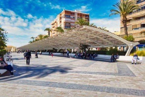 Lägenhet till salu Torrevieja, Alicante, Spanien 3 sovrum, 96 kvm. Nr. 112746 - foto 21