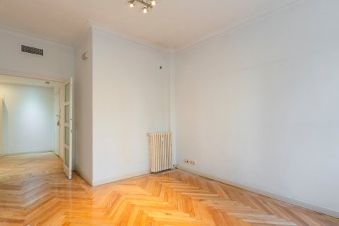 Appartamento in vendita Madrid, Spagna 4 camere da letto, 250 mq. N° 108152 - foto 17