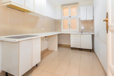 Appartamento in vendita Madrid, Spagna 4 camere da letto, 250 mq. N° 108152 - foto 18