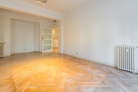 Appartamento in vendita Madrid, Spagna 4 camere da letto, 250 mq. N° 108152 - foto 5
