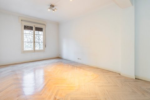 Appartamento in vendita Madrid, Spagna 4 camere da letto, 250 mq. N° 108152 - foto 8