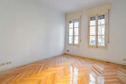 Appartamento in vendita Madrid, Spagna 4 camere da letto, 250 mq. N° 108152 - foto 14