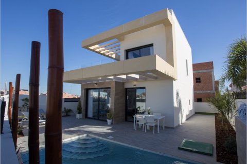 Villa zum Verkauf Los Montesinos, Alicante, Spanien 3 Schlafzimmer, 201 m2 Nr. 95079 - Foto 15