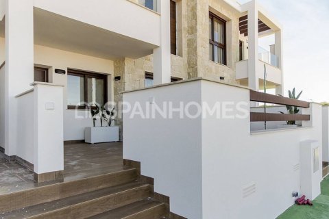 Lägenhet till salu Torrevieja, Alicante, Spanien 3 sovrum, 71 kvm. Nr. 48780 - foto 23