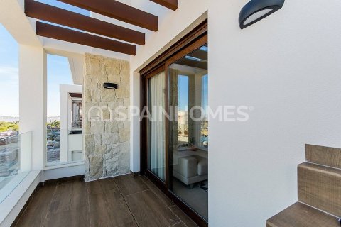 Apartamento en venta en Torrevieja, Alicante, España 3 dormitorios, 71 m2 No. 48780 - foto 2