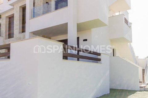 Huoneisto myytävänä Torrevieja, Alicante, Espanja, 2 makuuhuonetta, 63 m2 No. 48778 - kuva 11
