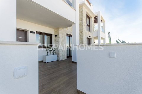 Huoneisto myytävänä Torrevieja, Alicante, Espanja, 2 makuuhuonetta, 63 m2 No. 48778 - kuva 9