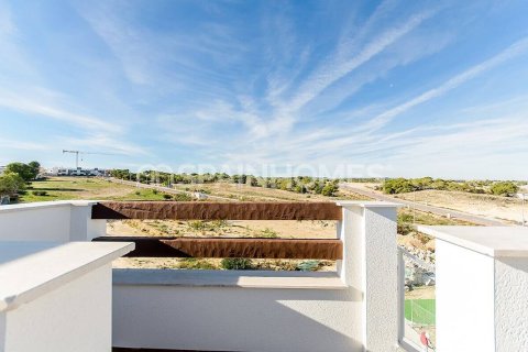 Huoneisto myytävänä Torrevieja, Alicante, Espanja, 2 makuuhuonetta, 63 m2 No. 48778 - kuva 15