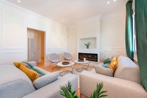 Dzīvoklis pārdošanā Madrid, Spānijā 3 istabas, 165 m2 Nr. 84525 - attēls 2
