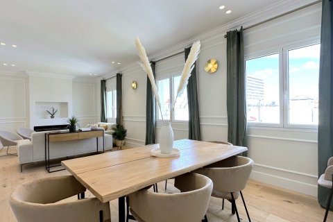 Dzīvoklis pārdošanā Madrid, Spānijā 3 istabas, 165 m2 Nr. 84525 - attēls 1