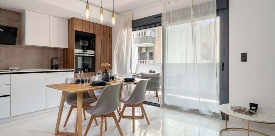 Dzīvoklis Torrevieja, Alicante, Spānijā 90 m2 Nr. 109184