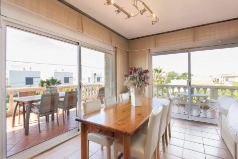 House for sale Calafell, Tarragona, Spain 4 bedrooms, 187 sq.m. No. 21564 - photo 10